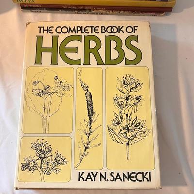 Herbs and Mushroom Books (D-DZ)
