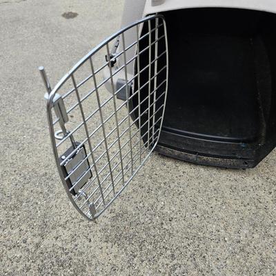 Collection of Pet Crates, Carriers & More (G2-JS)