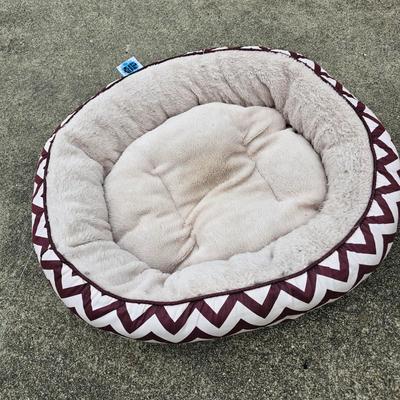 Collection of Pet Crates, Carriers & More (G2-JS)