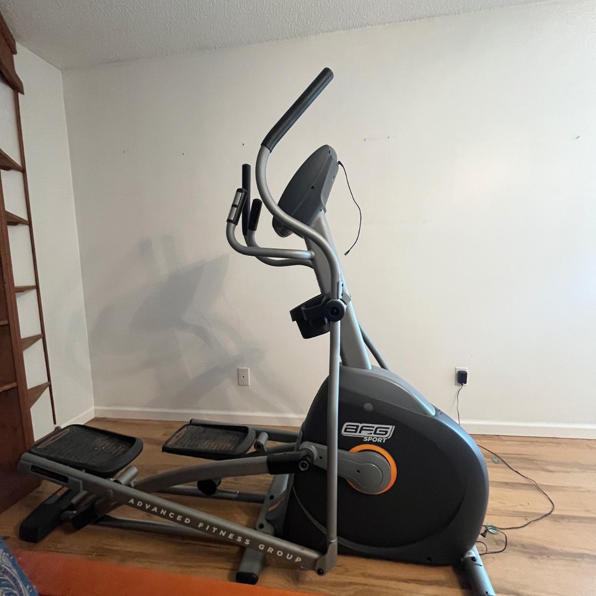 AFG Sport Elliptical Machine (UDMG)
