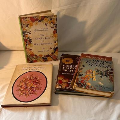 â€œHow-Toâ€ DIY Books (D-DZ)