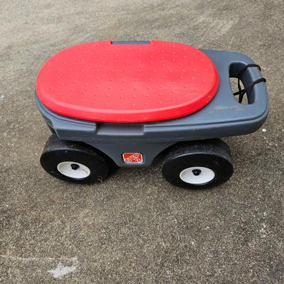 Ironton Steel Garden Wagon & Rolling Seat (G2-JS)
