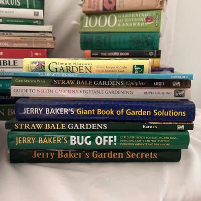 All Things Gardening Book Assortment (D-DZ)