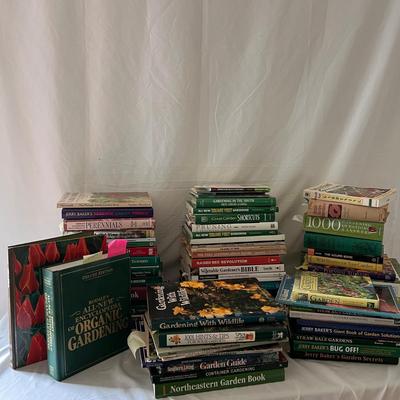 All Things Gardening Book Assortment (D-DZ)