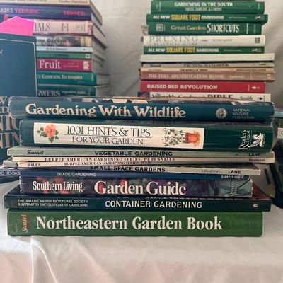 All Things Gardening Book Assortment (D-DZ)