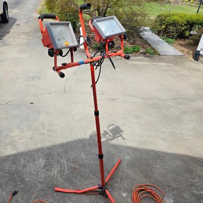 Utilitech Halogen Worklight & Three Trouble Lights (G2-JS)