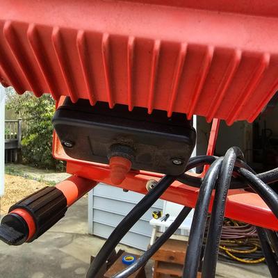 Utilitech Halogen Worklight & Three Trouble Lights (G2-JS)
