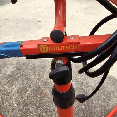 Utilitech Halogen Worklight & Three Trouble Lights (G2-JS)