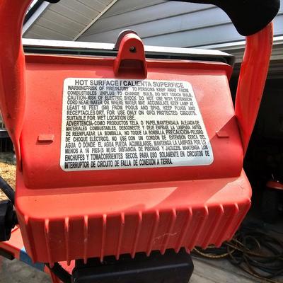 Utilitech Halogen Worklight & Three Trouble Lights (G2-JS)