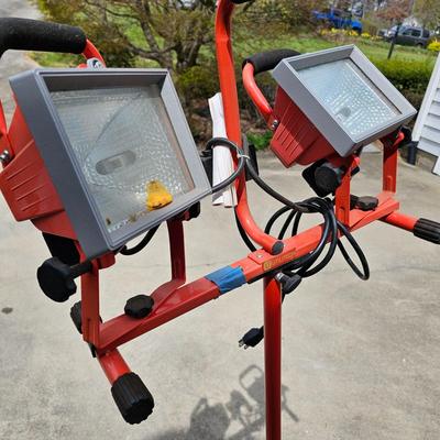 Utilitech Halogen Worklight & Three Trouble Lights (G2-JS)
