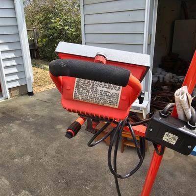 Utilitech Halogen Worklight & Three Trouble Lights (G2-JS)