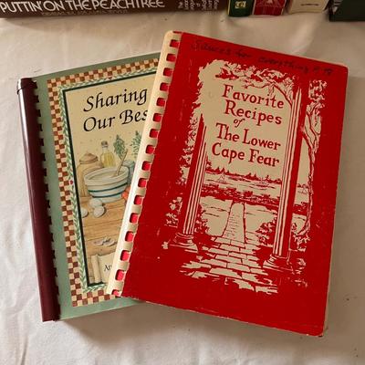Southern and Regional Cookbooks (D-DZ)