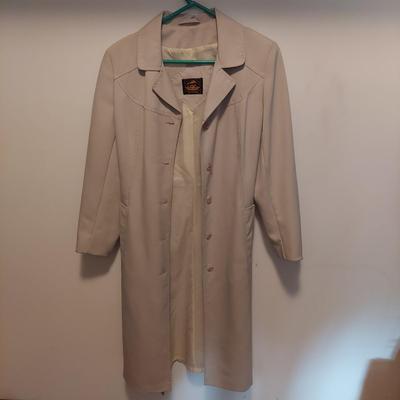 Size Small Pendleton, London Fog and more Trench Coats (PC-BBL)