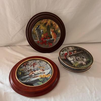 Collectible Persis Weirs Porcelain Cat Plates w/ Wooden Frames (D-DZ)
