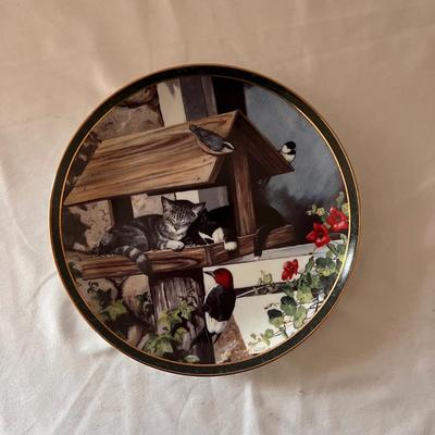 Collectible Persis Weirs Porcelain Cat Plates w/ Wooden Frames (D-DZ)