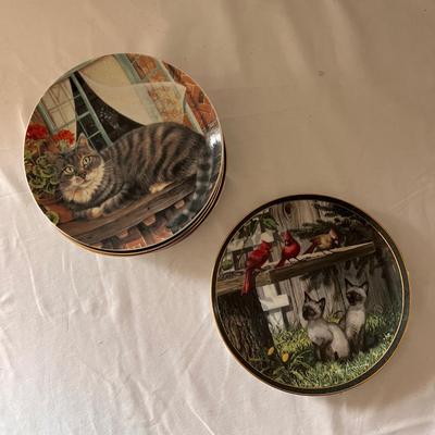 Collectible Persis Weirs Porcelain Cat Plates w/ Wooden Frames (D-DZ)