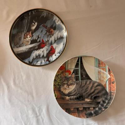 Collectible Persis Weirs Porcelain Cat Plates w/ Wooden Frames (D-DZ)