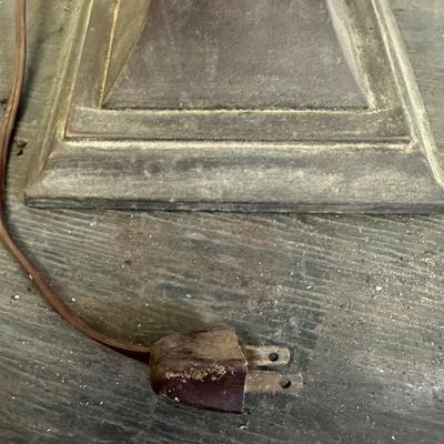 Antique Verdelite Bankerâ€™s Lamp (See Description)