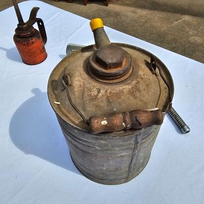 Vintage Oil Cans & Stuff (G2-JS)