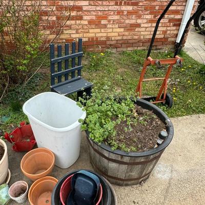 Flower pots