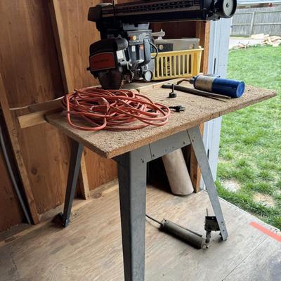 Radial arm saw