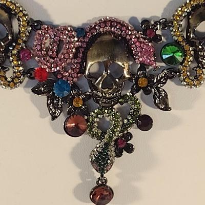 Eye-Catching Jeweled Skull Choker Jewelry Necklace with Earrings (#4)