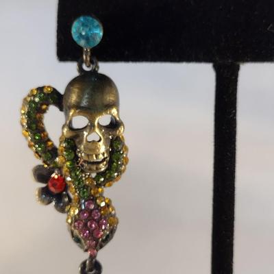 Eye-Catching Jeweled Skull Choker Jewelry Necklace with Earrings (#4)