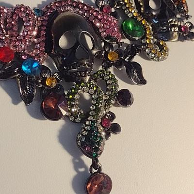 Eye-Catching Jeweled Skull Choker Jewelry Necklace with Earrings (#4)