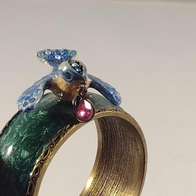 Set of Four Jay Strongwater Enamel Bird Adorned Napkin Rings