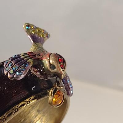 Set of Four Jay Strongwater Enamel Bird Adorned Napkin Rings