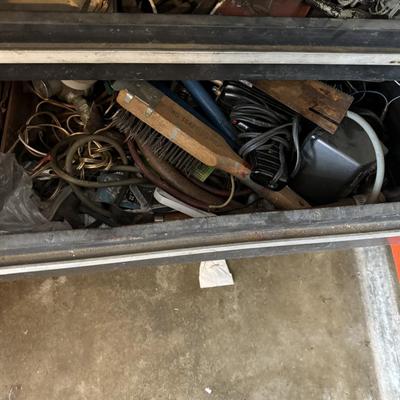 Tools & tool chest