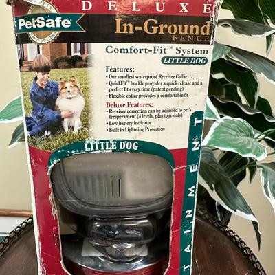 In Ground Comfort Fit little dod Fence system by Pet Safe
