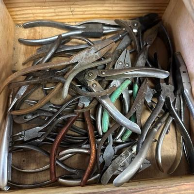 Pliers Lot