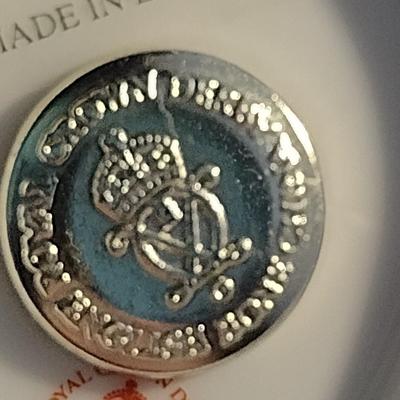 Royal Crown Derby English Bone China Penguin Porcelain Figurine