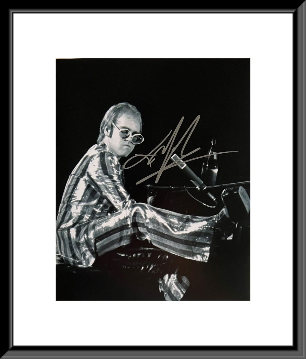 ELTON JOHN signed autographed photo weird days Hologram main image 0