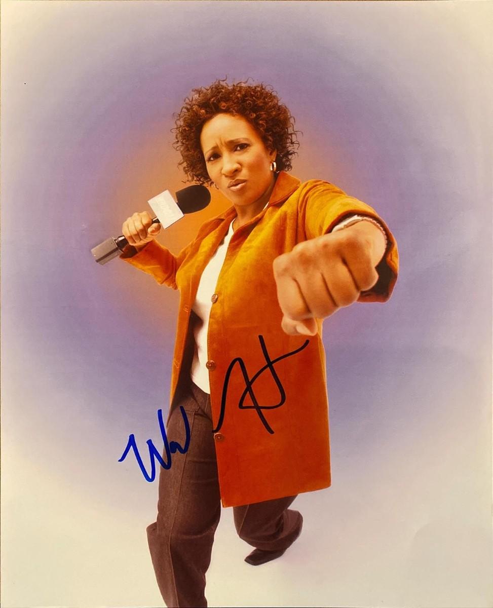 Wanda Sykes signed photo | EstateSales.org