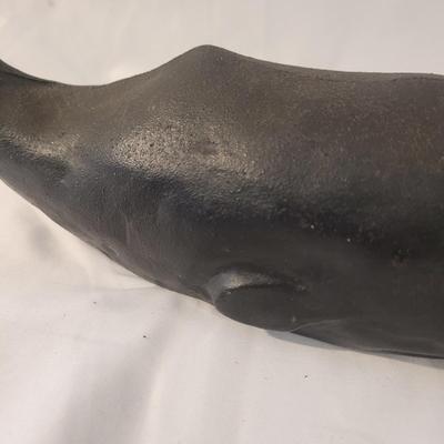 Cast Iron Sperm Whale and Small Ashtrays (D-CE)