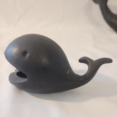 Cast Iron Sperm Whale and Small Ashtrays (D-CE)