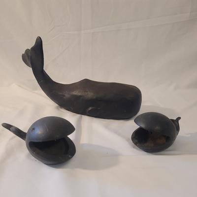 Cast Iron Sperm Whale and Small Ashtrays (D-CE)