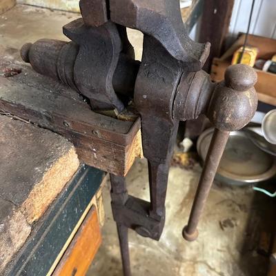 Blacksmith Post Vise (see description)