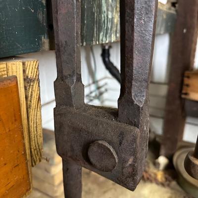 Blacksmith Post Vise (see description)