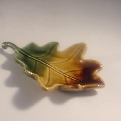 Ceramic Acorn and Leaf Table Service Set Choice B
