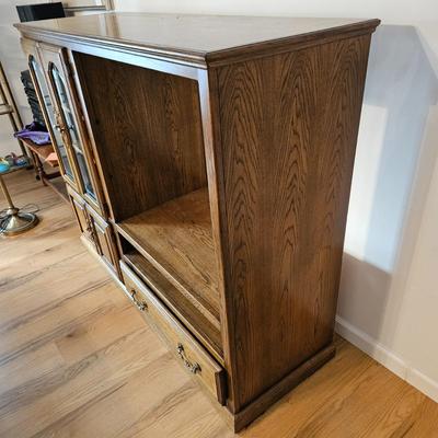 Oak Entertainment Cabinet (UD-DW)