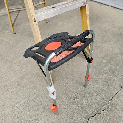 Collection of Ladders & Accessories (G2-JS)