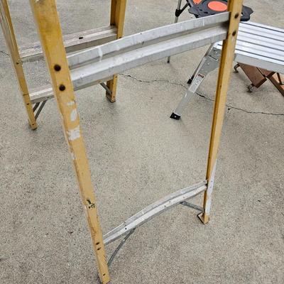 Collection of Ladders & Accessories (G2-JS)
