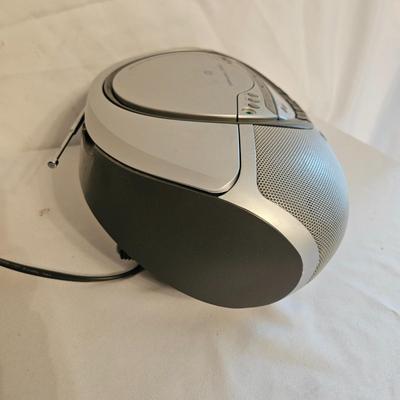 Phillips and Sony CD/Tape/Radio Players (UD-DW)