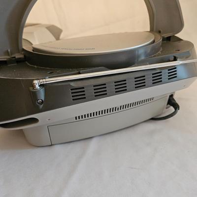 Phillips and Sony CD/Tape/Radio Players (UD-DW)