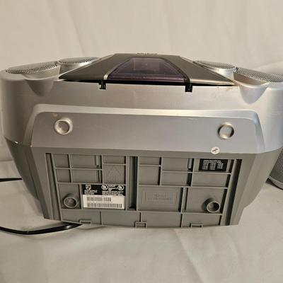 Phillips and Sony CD/Tape/Radio Players (UD-DW)