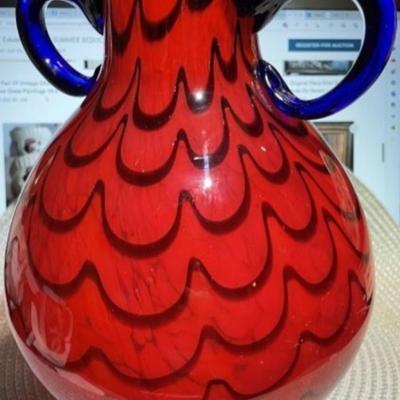 Vintage Mid-Century Murano Style 9.25" Tall Unsigned Art Glass Double Handled Vase in VG Preowned Condition. (Heavy).