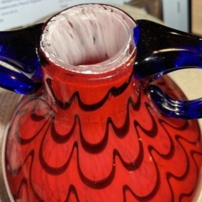 Vintage Mid-Century Murano Style 9.25" Tall Unsigned Art Glass Double Handled Vase in VG Preowned Condition. (Heavy).